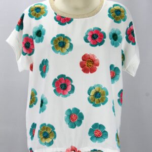 tee shirt femme colorée avec pleins de fleurs